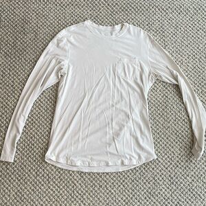 Men’s Lululemon Long Sleeve pocket shirt